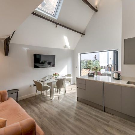 Pass The Keys Dahlia Contemporary Town Centre Apartment Shrewsbury Exteriör bild